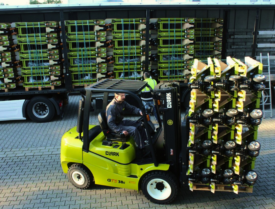 Clark Forklift