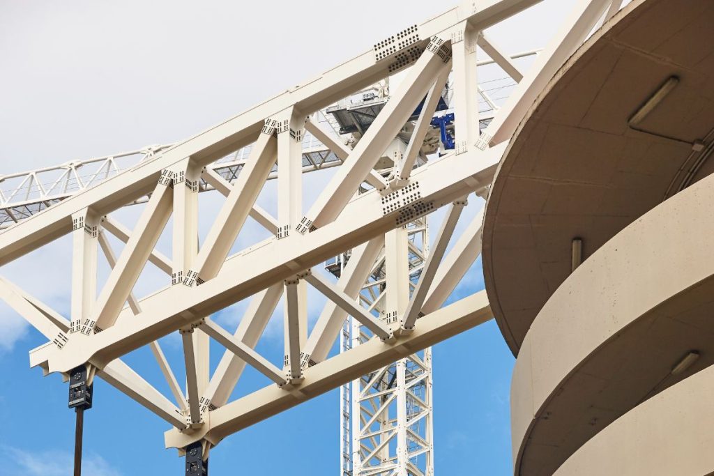 The Importance of a Trusted Construction Hoist Supplier