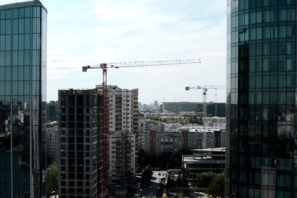 How Urban Development Drives the Demand for Construction Lifts