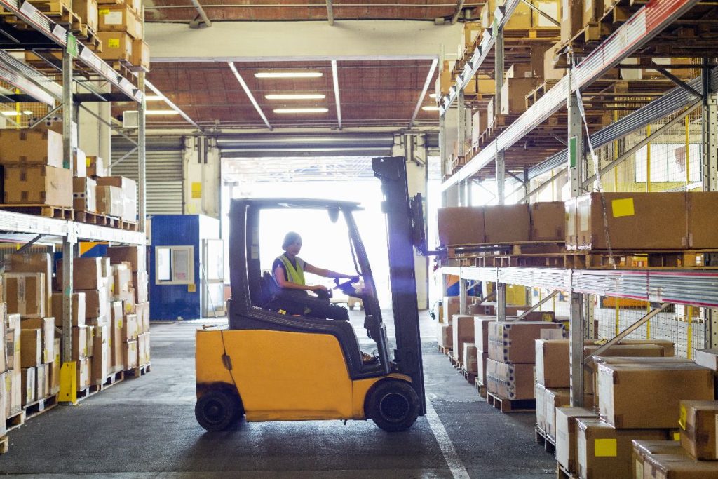 Prepare Your Warehouse for the Holiday Rush with the Right MHE