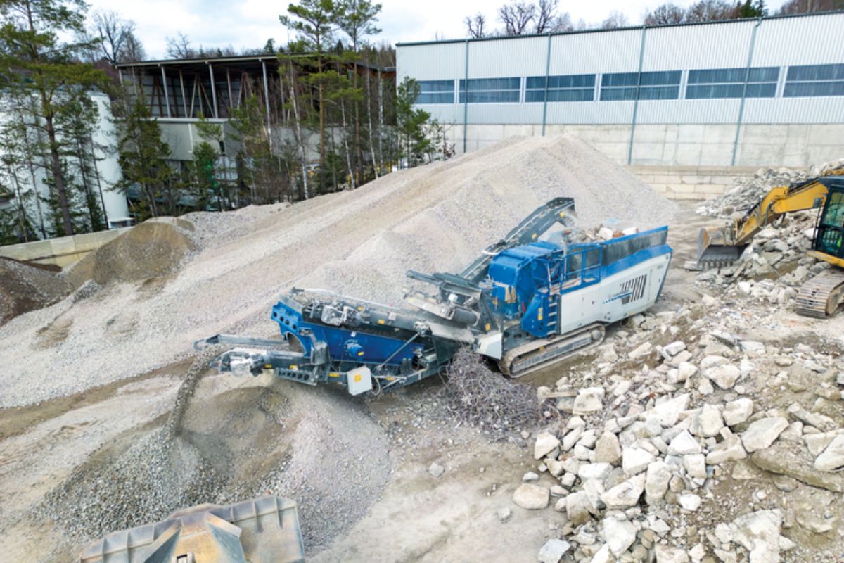 Multico Kleemann Mobile Continuous Feed Crusher